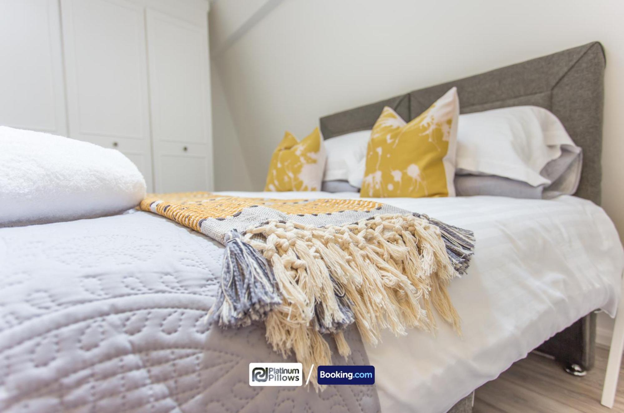 Oxford Apt Near Jr Hospital & Universities, Great Weekly & Long Stay Offers Экстерьер фото